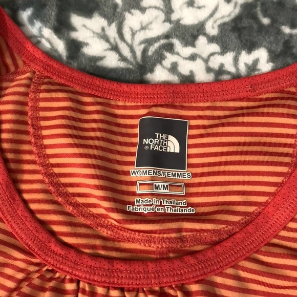 The North Face Fitted VaporWick Athletic Top Sz M - Picture 7 of 10